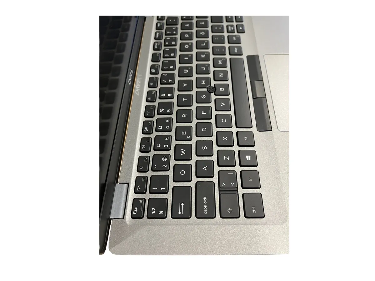 DELL Latitude 5290 Core i5-8350U- 1.9GHz  4/8 / 8GB / 256SSD  / 12,5'' FULL HD 1920*1080 WITH ADAPTOR 1920*1080/WIN10PRO — фото 4