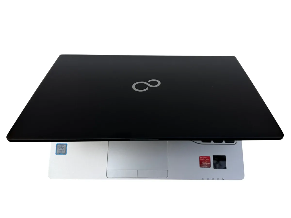 FUJITSU LIFEBOOK S938 Сore i5-8250U - 2.1GHZ 2/4 / 8GB RAM / 256 SSD /WITH ORIGINAL ADAPTOR 13,3 FULL HD 1920*1080 — фото 2